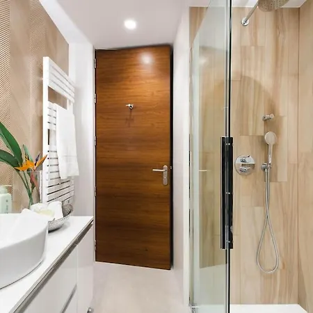 Heated Pool Deluxe Only 100mts From The Marbella